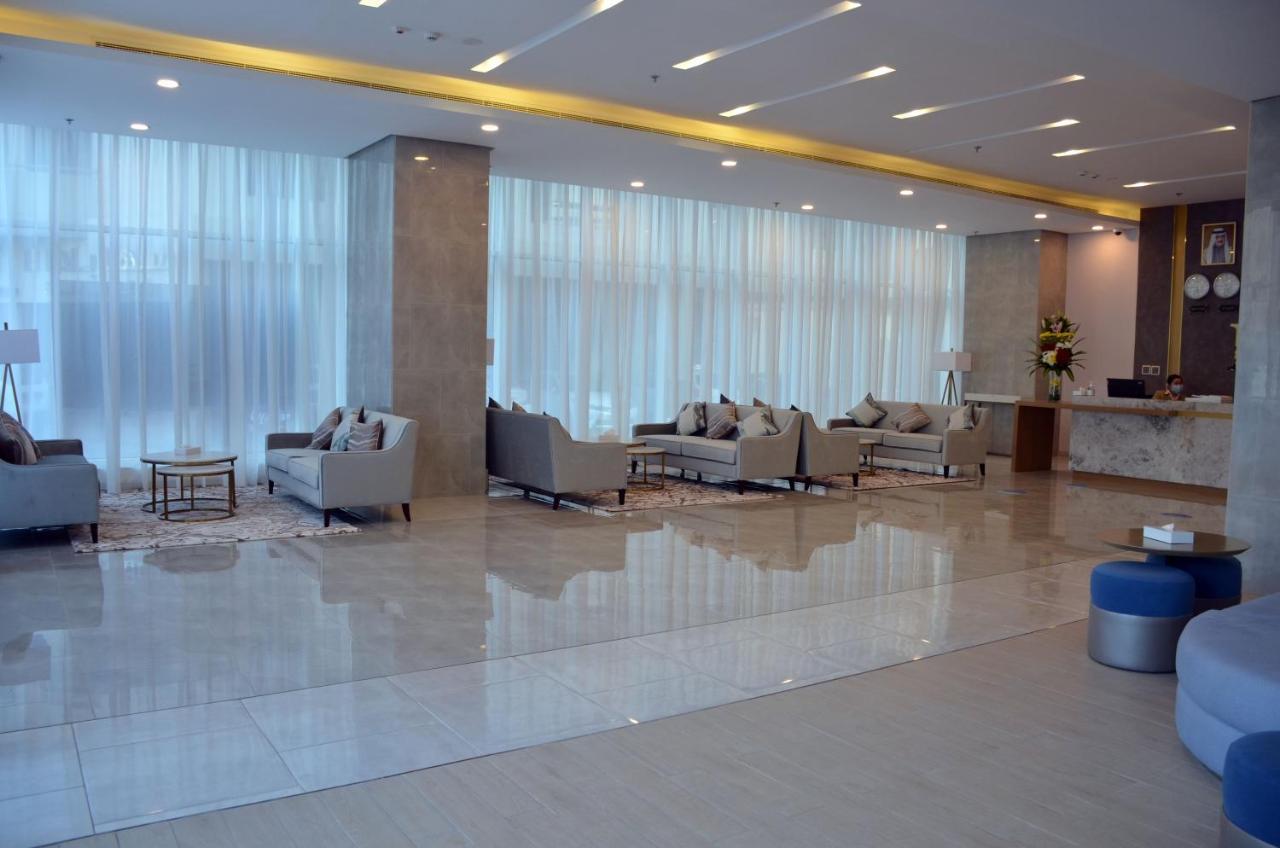 The Lodge Suites Manama Exteriör bild