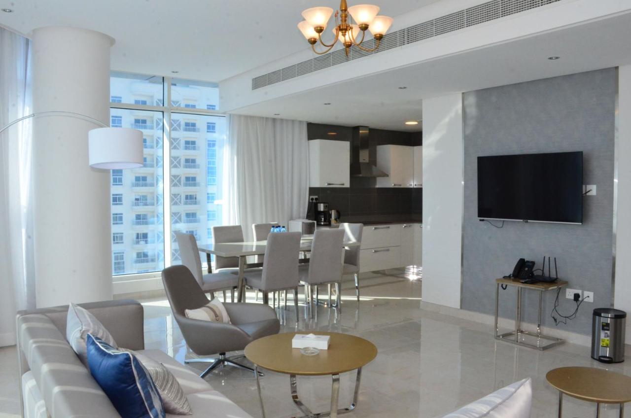 The Lodge Suites Manama Exteriör bild