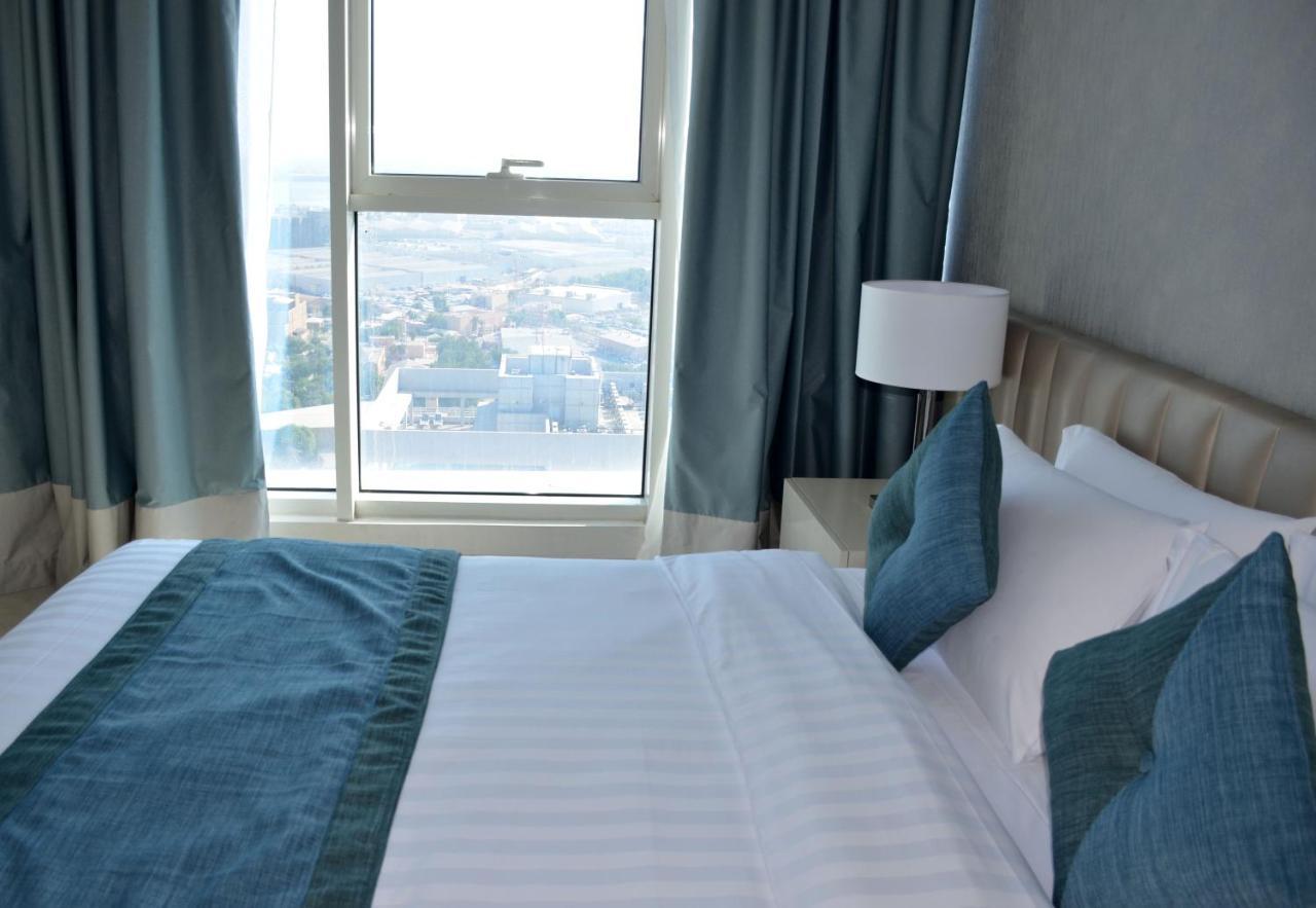 The Lodge Suites Manama Exteriör bild