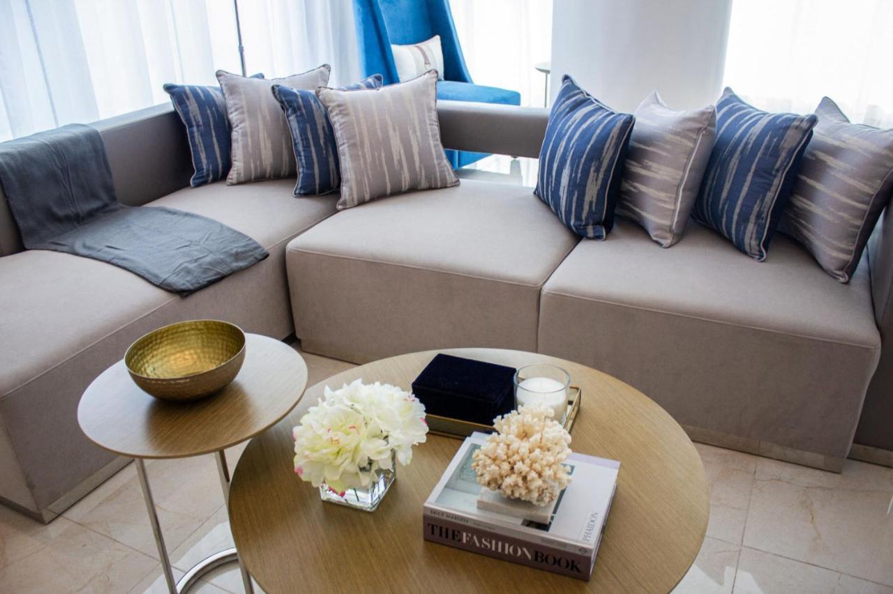 The Lodge Suites Manama Exteriör bild