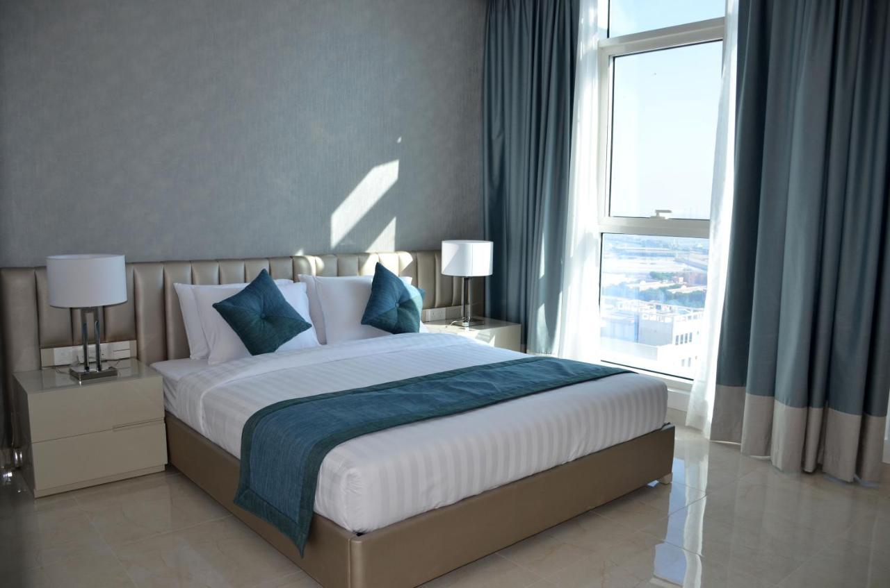 The Lodge Suites Manama Exteriör bild